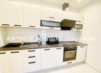 Сдается однокомнатная квартира, 50 м2, Саратов, улица имени В.Н. Симбирцева, 44