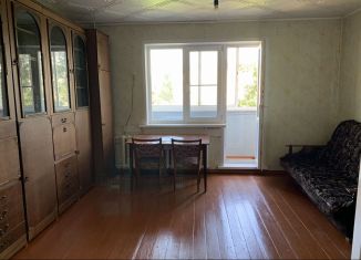 Сдается 2-ком. квартира, 52.3 м2, Ревда, улица Чехова, 43