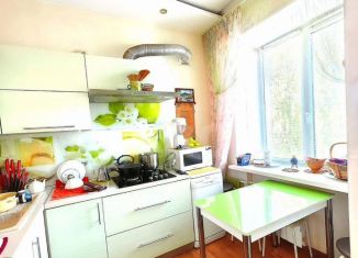 Продаю 2-ком. квартиру, 59.1 м2, Салават, улица Гагарина, 17