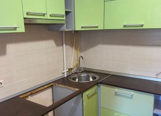 Продается 2-ком. квартира, 45 м2, Брянск, улица Молодой Гвардии, 77