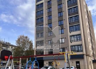 Продается 2-ком. квартира, 75 м2, Йошкар-Ола, улица Чехова, 55