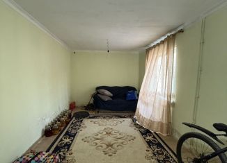 Сдается двухкомнатная квартира, 45 м2, Махачкала, 2-й тупик Хаджи Булача, 16