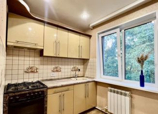 Продаю 2-комнатную квартиру, 43 м2, Воронеж, улица Домостроителей, 12