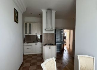 Сдаю 2-комнатную квартиру, 60 м2, Ярославская область, Советская улица, 5