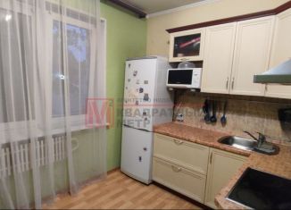 Продается однокомнатная квартира, 37 м2, Старый Оскол, микрорайон Олимпийский, 13