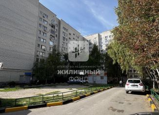 Продам 3-комнатную квартиру, 59 м2, Саратов, 5-й Нагорный проезд, 8/12