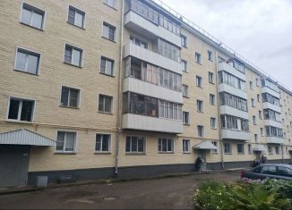 Продается двухкомнатная квартира, 44.5 м2, Киров, улица Широнинцев