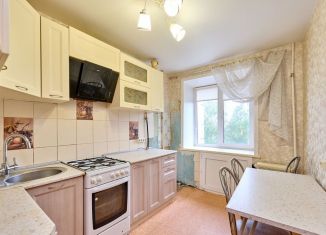 Продается 3-комнатная квартира, 60 м2, Пермь, улица Милиционера Власова, 33А