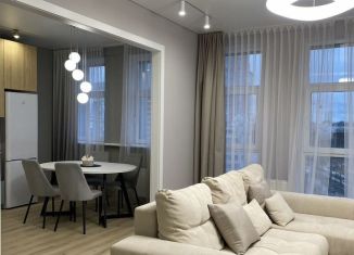 Сдам в аренду 2-ком. квартиру, 80 м2, Пермь, улица Революции, 21В