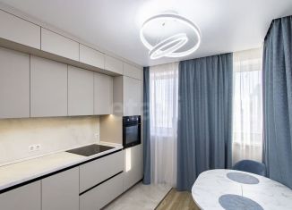 Продаю двухкомнатную квартиру, 55 м2, Тюмень, улица 50 лет Октября, 57Ак1