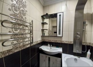 Продажа 2-ком. квартиры, 57.8 м2, Астрахань, ЖК Лазурный, улица Латышева, 3К