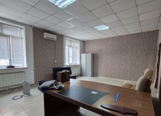 Сдам офис, 40 м2, Махачкала, проспект Амет-хана Султана, 26