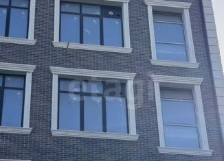 Продажа 4-ком. квартиры, 140 м2, Махачкала, улица Абдул-Вагаба Сулейманова, 30