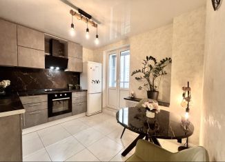 Продается 1-ком. квартира, 36.7 м2, Мурино, улица Шувалова, 22к3, ЖК Витамин