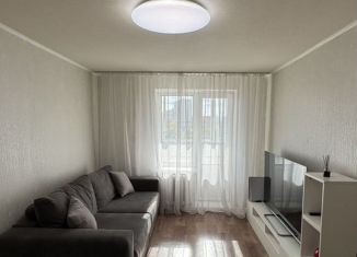 Продаю 2-ком. квартиру, 47.9 м2, Пенза, улица Антонова, 47