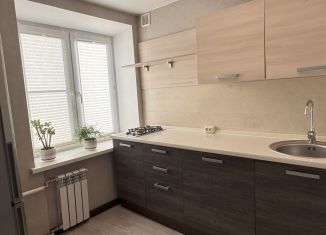 Однокомнатная квартира на продажу, 32 м2, Саратовская область, улица имени Челюскинцев, 40/46