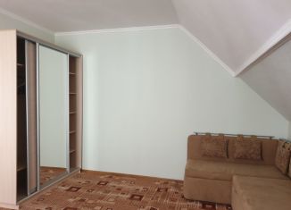 Сдам в аренду 3-комнатную квартиру, 108 м2, Сочи, Тоннельная улица, 6Б, микрорайон Завокзальный