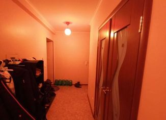 Продается 2-комнатная квартира, 55.7 м2, поселок городского типа Емельяново, Почтовый переулок, 7А