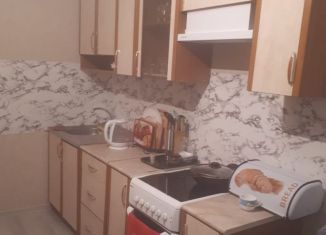 Сдам трехкомнатную квартиру, 96 м2, Краснодар, улица Цезаря Куникова, 24к2, ЖК Времена Года 3