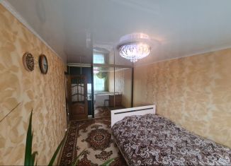 Продаю трехкомнатную квартиру, 63 м2, Кинель, Украинская улица, 81