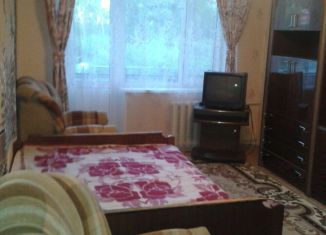 1-комнатная квартира в аренду, 33 м2, село Петрово-Дальнее, посёлок Ленинский, 28