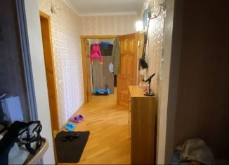 Продам 2-ком. квартиру, 51 м2, Черкесск, улица Демиденко, 109, микрорайон Родина