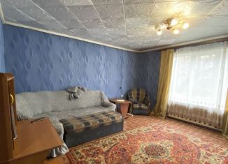 Продаю трехкомнатную квартиру, 71.7 м2, Прокопьевск, улица Менжинского, 8