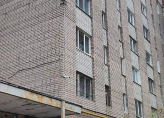 Продам трехкомнатную квартиру, 46 м2, Самара, Каховская улица, 6, метро Кировская