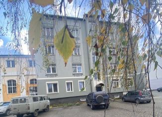 Продаю однокомнатную квартиру, 59 м2, Черняховск, Театральная улица, 11
