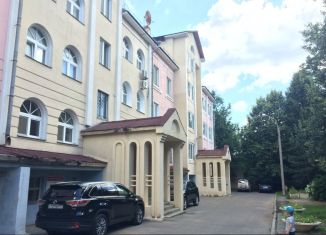 Сдаю в аренду 2-комнатную квартиру, 68.5 м2, Ярославль, проспект Октября, 17