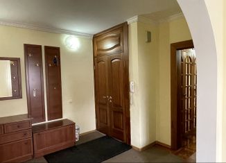 Сдача в аренду пятикомнатной квартиры, 140 м2, Иркутская область, Цимлянская улица, 9А