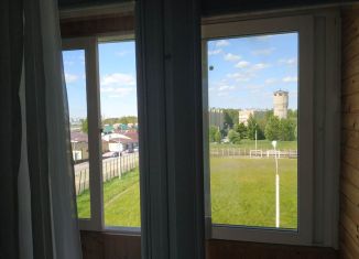 Сдаю 2-ком. квартиру, 65 м2, поселок Бугры, Школьная улица