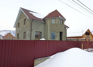 Продаю дом, 240 м2, село Кызыл-Озек, улица Гуляева