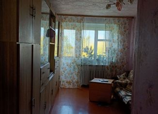 Продам 3-комнатную квартиру, 57.8 м2, поселок городского типа Междуреченск, Интернациональная улица, 10