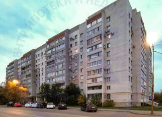 Продается четырехкомнатная квартира, 112 м2, Курган, жилой район Центральный, улица Савельева, 58