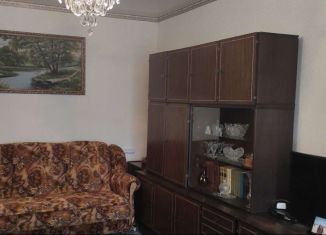 2-комнатная квартира на продажу, 45.6 м2, Дмитриев, Комсомольская улица, 17