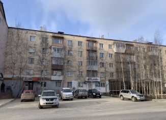Продается двухкомнатная квартира, 55 м2, Ленск, Первомайская улица, 11