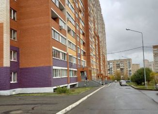 Продам квартиру студию, 27 м2, Ижевск, улица А.Н. Сабурова, 17, ЖК Ласточка