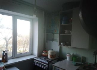 Продаю 3-комнатную квартиру, 66 м2, посёлок городского типа Новоозёрное, улица Героев-Десантников, 12