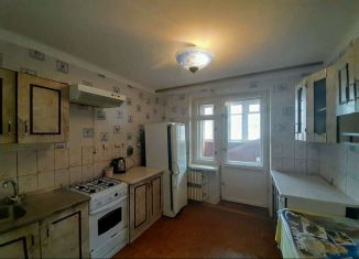 2-комнатная квартира на продажу, 47 м2, Железногорск, улица Маршала Жукова, 20