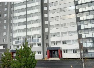 Продается трехкомнатная квартира, 67.5 м2, Каменск-Уральский, Каменская улица, 94