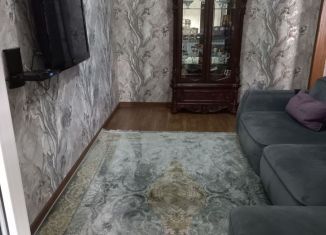 Продам 3-комнатную квартиру, 65 м2, Буйнакск, улица Дахадаева, 147