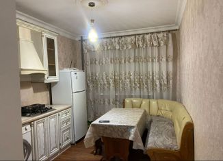 2-комнатная квартира в аренду, 68 м2, Каспийск, улица Ленина, 78