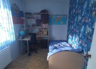 Продается 4-ком. квартира, 60 м2, Ишимбай, Стахановская улица, 38