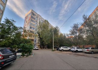 Трехкомнатная квартира на продажу, 64 м2, Астрахань, Звёздная улица, 5к2