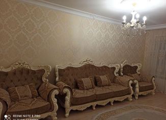 Сдам в аренду двухкомнатную квартиру, 50 м2, Махачкала, проспект Имама Шамиля, 77