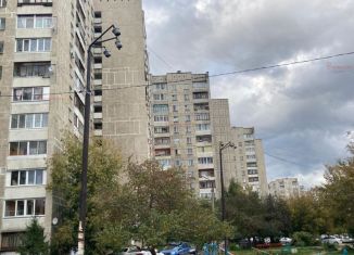 Продается однокомнатная квартира, 33 м2, Екатеринбург, улица 40-летия Октября, 50, улица 40-летия Октября