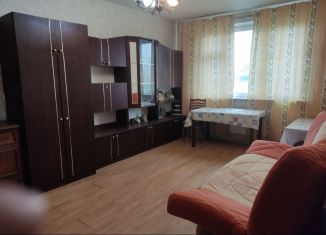 Сдается 2-комнатная квартира, 60 м2, Москва, улица Герасима Курина, 16, ЗАО