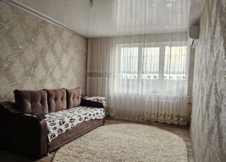 Продается 1-комнатная квартира, 30 м2, Моздок, площадь 50-летия Октября