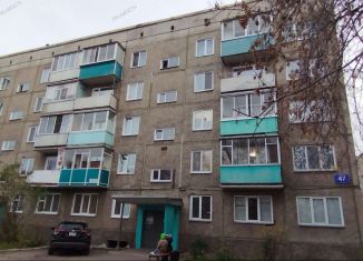 Продаю трехкомнатную квартиру, 61.9 м2, Хакасия, микрорайон Заводской, 47